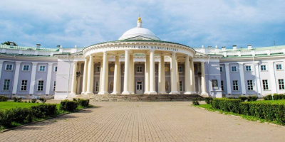 Сотрудники Управления развития цифровых технологий и ОМО приняли участие в V Съезде врачей неотложной медицины