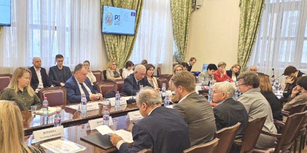 Неделя статистики: заведующая филиалом «Центр медицинской статистики» приняла участие в работе круглого стола