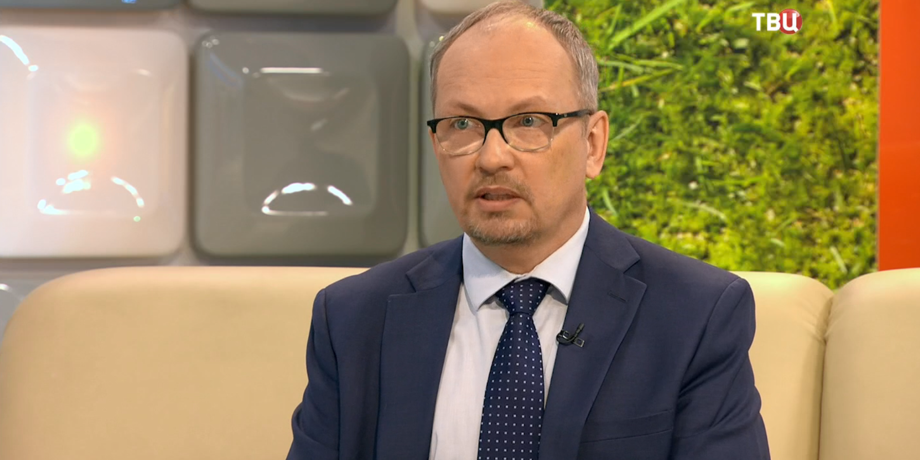 Главный внештатный гастроэнтеролог ДЗМ рассказал в СМИ о важных симптомах ряда заболеваний