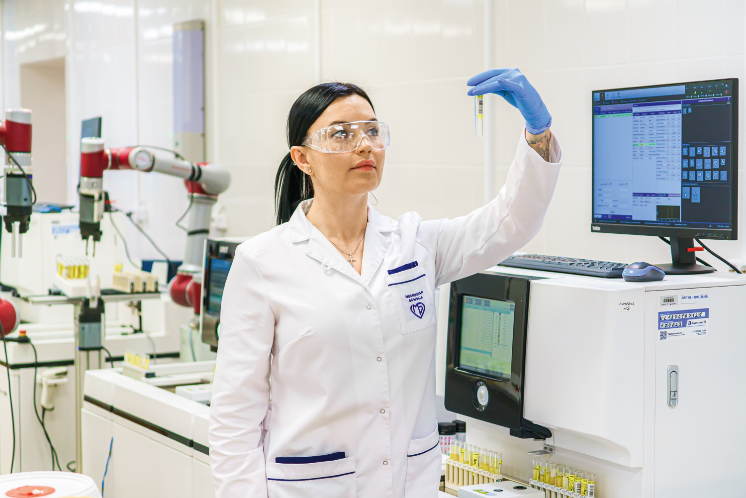 Технологии и искусственный интеллект в лабораторной практике 