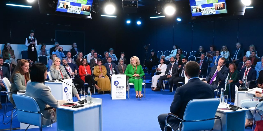 Опубликована расширенная деловая программа форума «Россия и мир: тренды здорового долголетия»