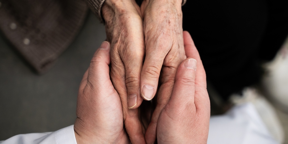 Фиолетовый день: мир объединяется в поддержку людей с эпилепсией