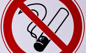 Сколько любителей табака среди медработников и педагогов?