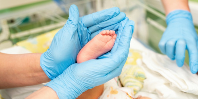 Маленькие пациенты — великие дела: поздравляем неонатологов с профессиональным праздником