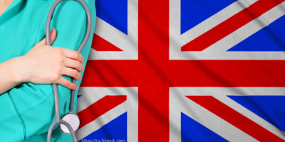 Поддержка в начале карьеры медсестер и акушерок в Англии