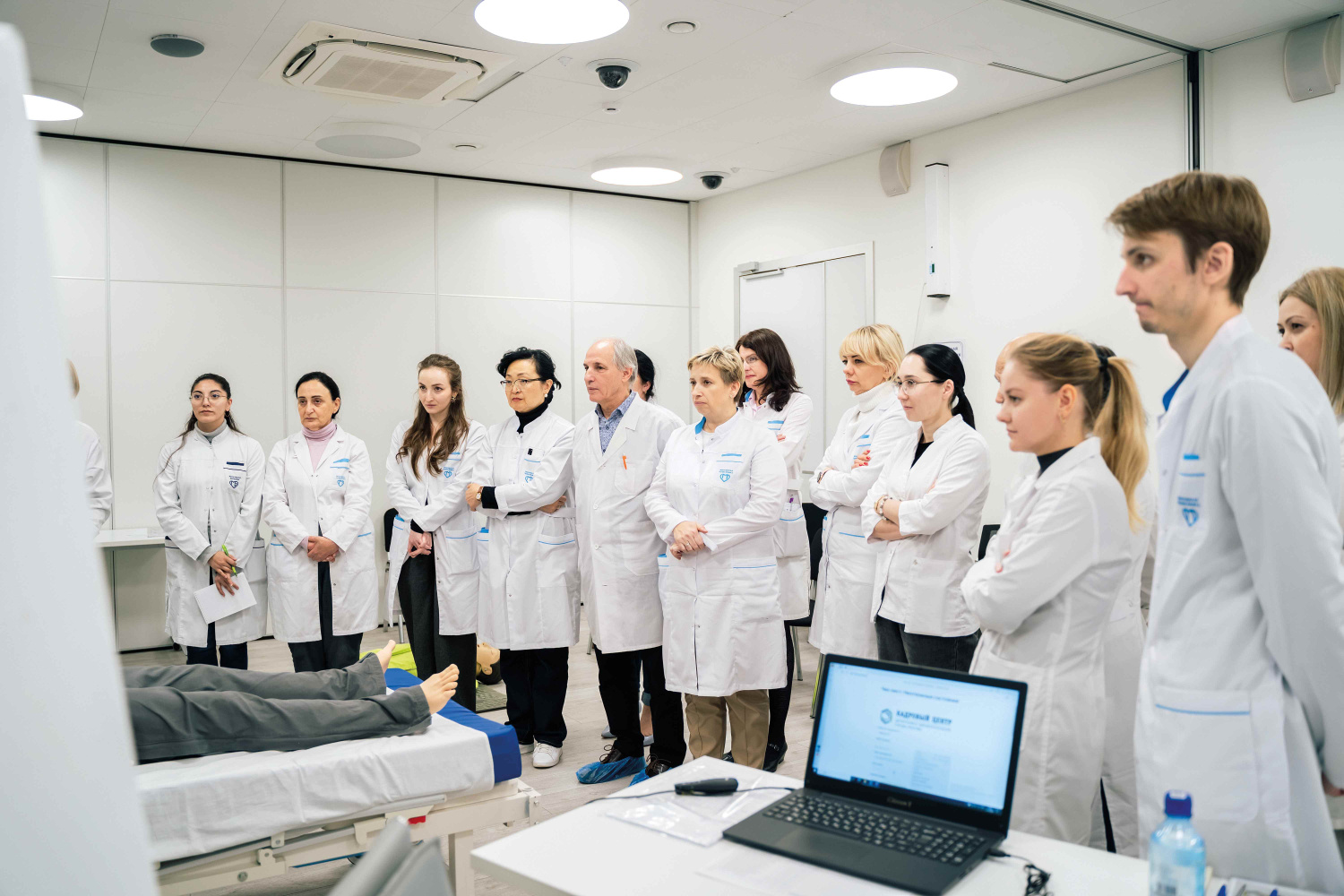 Почётный статус